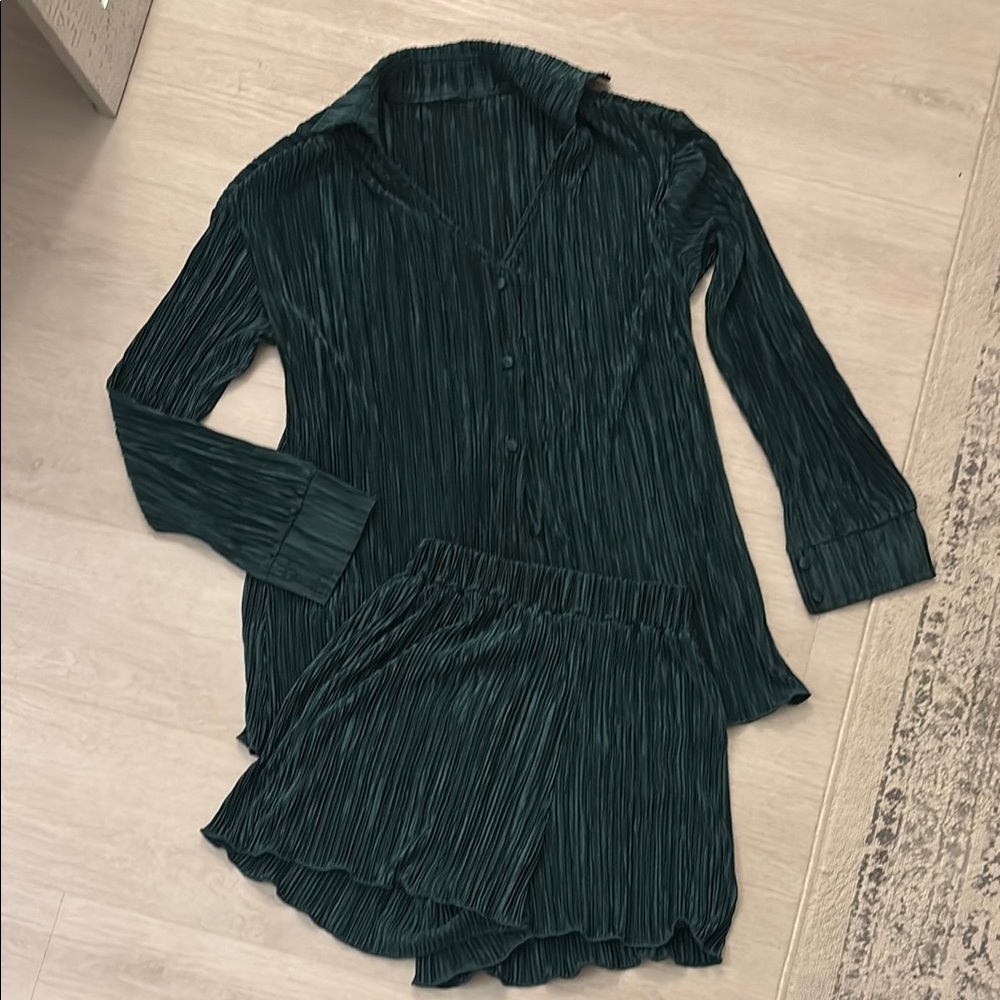 NWOT Dark Green Pleated Shirt and Shorts Set